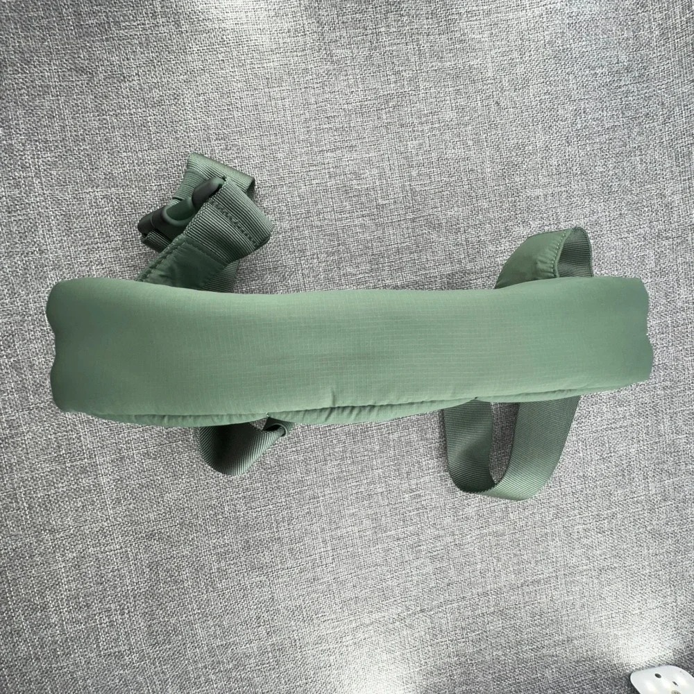 Lululemon Everywhere Belt Bag Green Quilted Puffer Crossbody Travel Running